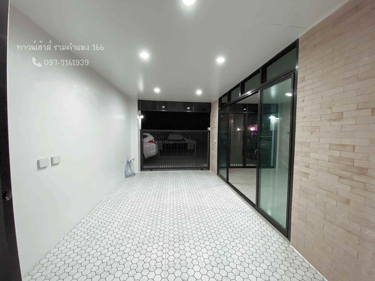 For RentTownhomeMin Buri, Romklao : 2-story townhouse for rent, corner unit, Ramkhamhaeng 166, ready to move in 📞/LINE 097-2161939