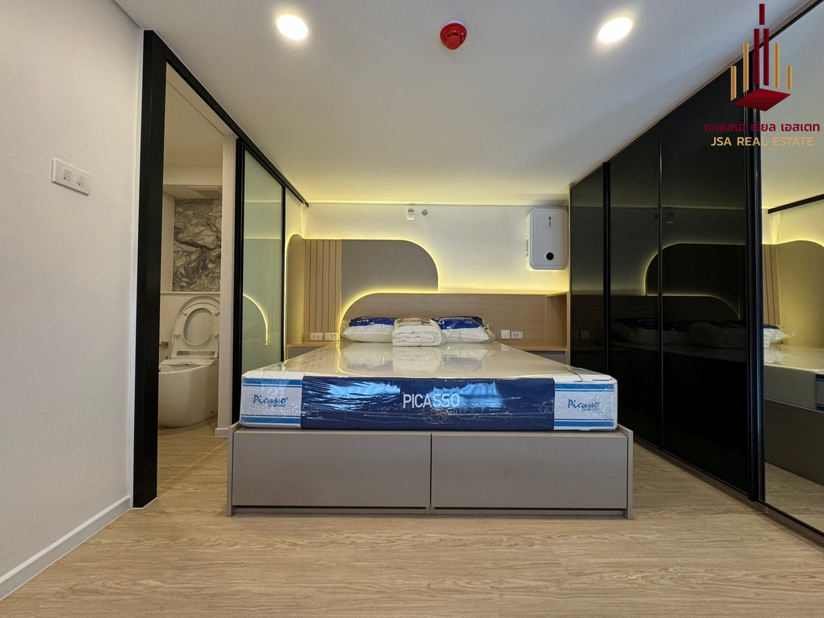 ให้เช่าคอนโดพระราม 9 เพชรบุรีตัดใหม่ RCA : ✨ For Rent: Siamese Rama 9 (Landmark @MRTA Station) Condo ✨  💰 Only 27,000 THB/month