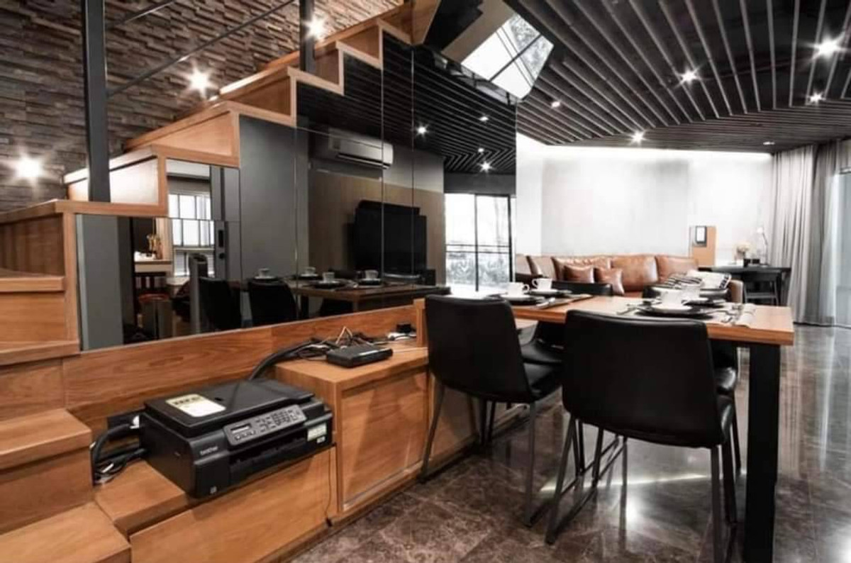 ให้เช่าคอนโดพระราม 9 เพชรบุรีตัดใหม่ RCA : ให้เช่าคอนโด Belle Grand Rama9 Duplex Fully Finished  อาคาร C1 ชั้น 34-35 3 ห้องนอน 3 ห้องน้ำ ขนาด 145.00 ตร.ม. ราคา 90,000 บาท
