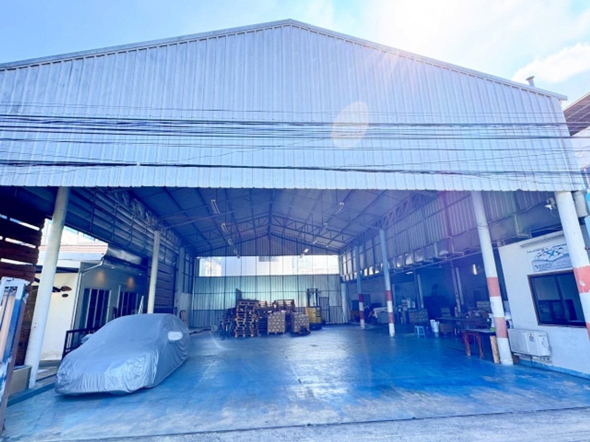 ขายบ้านเลียบทางด่วนรามอินทรา : ขายบ้านเดี่ยว ชั้นเดียว  พร้อม กิจการโรงพิมพ์ และ อาคารพักลูกจ้าง 3 ชั้น แถวเลียบด่วน เอกมัย รามอินทรา ลาดพร้าว 71 ประดิษฐ์มนูธรรม 10 บนเนื้อที่ 300 ตร.วา 