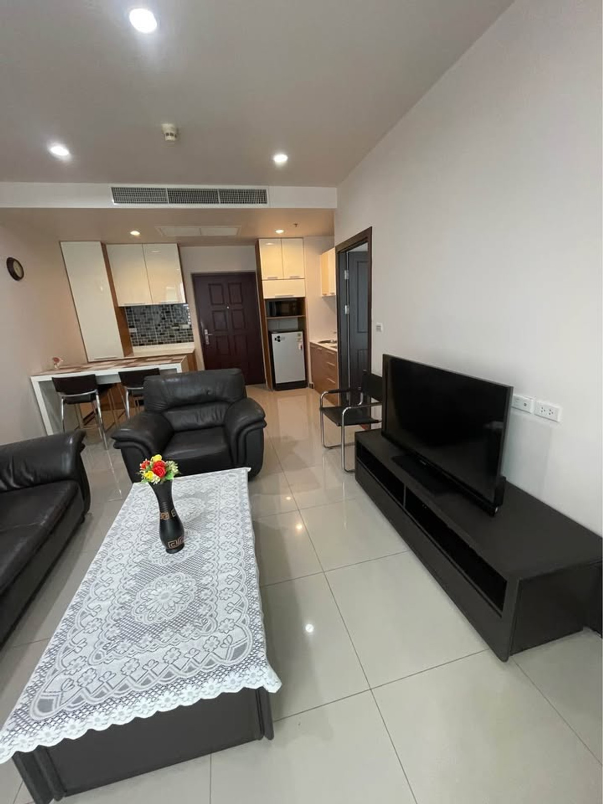For RentCondoNana, North Nana,Sukhumvit13, Soi Nana : Best Deal!!! The Prime Sukhumvit11 Condominium Room for Rent