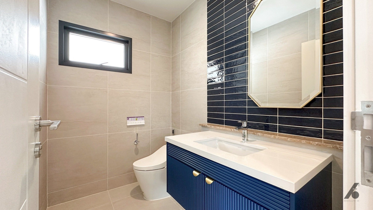 ให้เช่าบ้านลาดกระบัง สุวรรณภูมิ : For Rent | Setthasiri Bangna–Suvarnabhumi (เศรษฐสิริ บางนา สุวรรณภูมิ)  บ้านใหม่ บ้านเดี่ยว 2 ชั้น พร้อมเข้าอยู่ โครงการหรู เป็นส่วนตัว ใกล้สนามบิน และทางด่วนเข้าเมือง