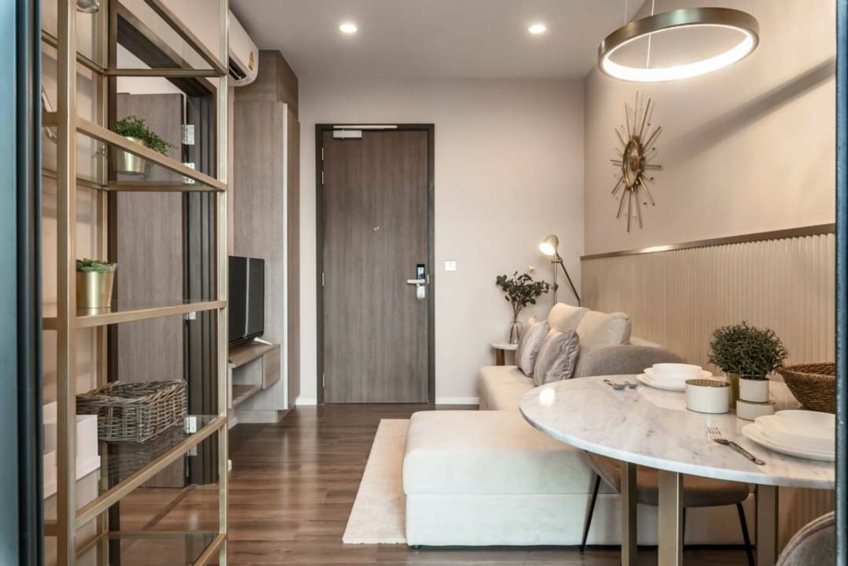 ให้เช่าคอนโดอ่อนนุช อุดมสุข : (จองแล้วค่ะ) WHIZDOM ESSENCE ให้เช่า🌸 สุขุมวิท 101 BTS ปุณณวิถี 