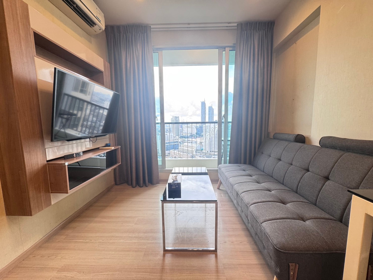 CondoSathorn, Narathiwat : Rhythm Sathorn, urgent sale, river view, 5.4 million, or rent 23,000, please inquire.