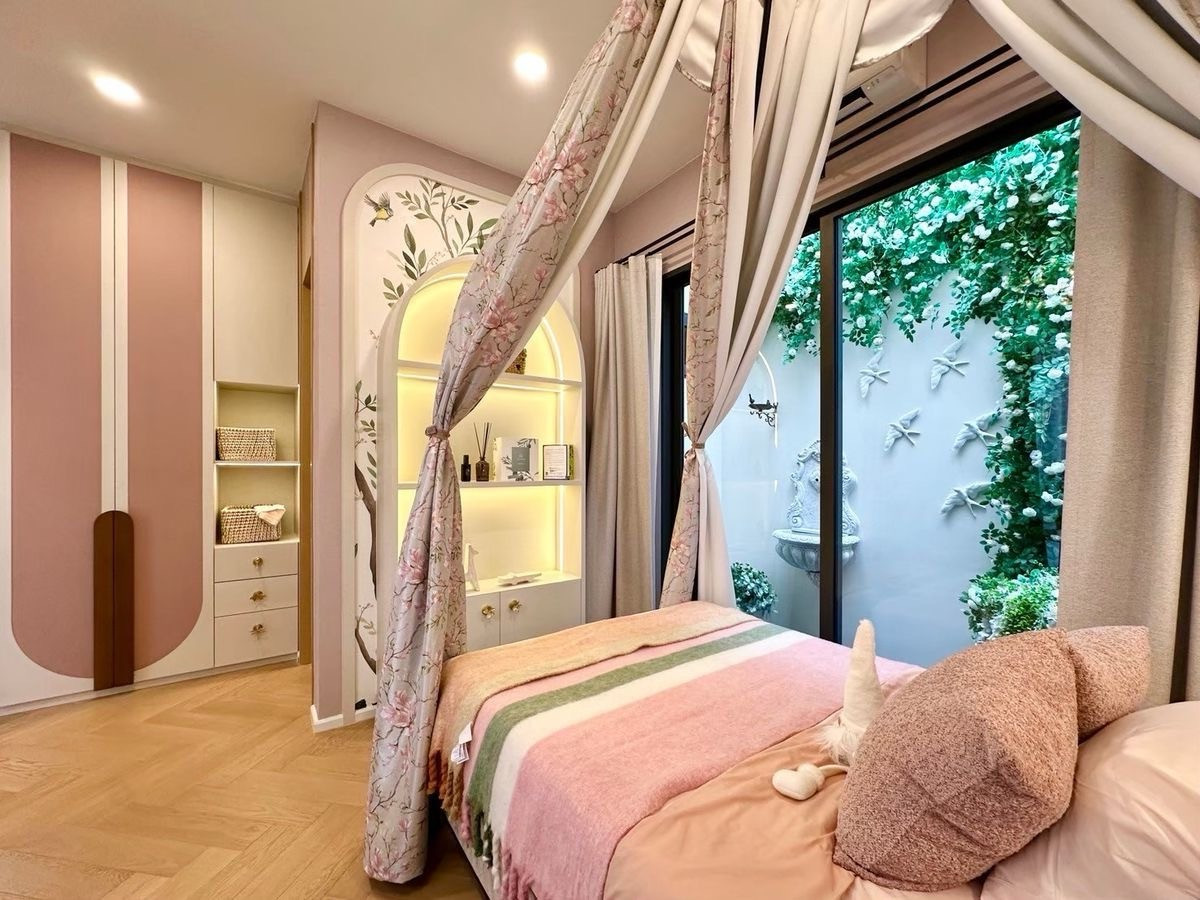 For SaleLadprao, Central Ladprao : 🏛️🏛️🏛️Mayfield Lane Ratchada–Ladprao size 399 Sq.m 5 bed 5 bath 4 parking special only 29.9 million baht, make an appointment to view the project 086-795-9997 (Jimmy)