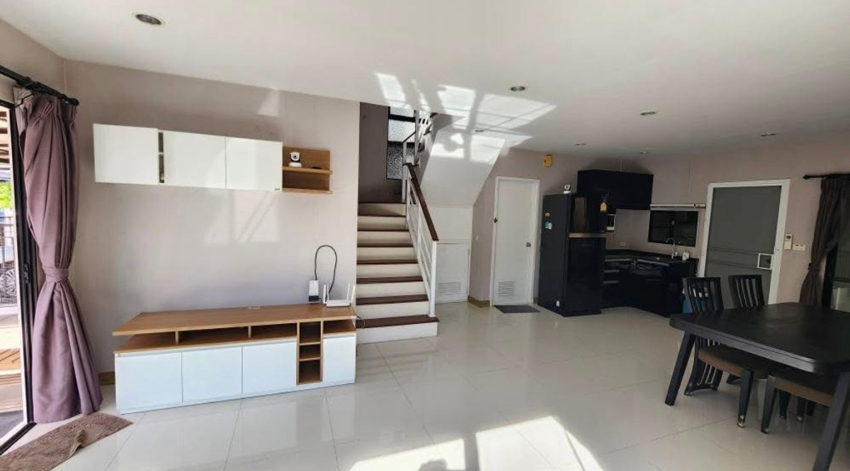 ขายบ้านลาดกระบัง สุวรรณภูมิ : HOT DEAL 🔥 วี ทู อ่อนนุช - พระราม 9 / 3 ห้องนอน (ขาย), We 2 Onnut - Rama 9 / 3 Bedrooms (FOR SALE) POON126