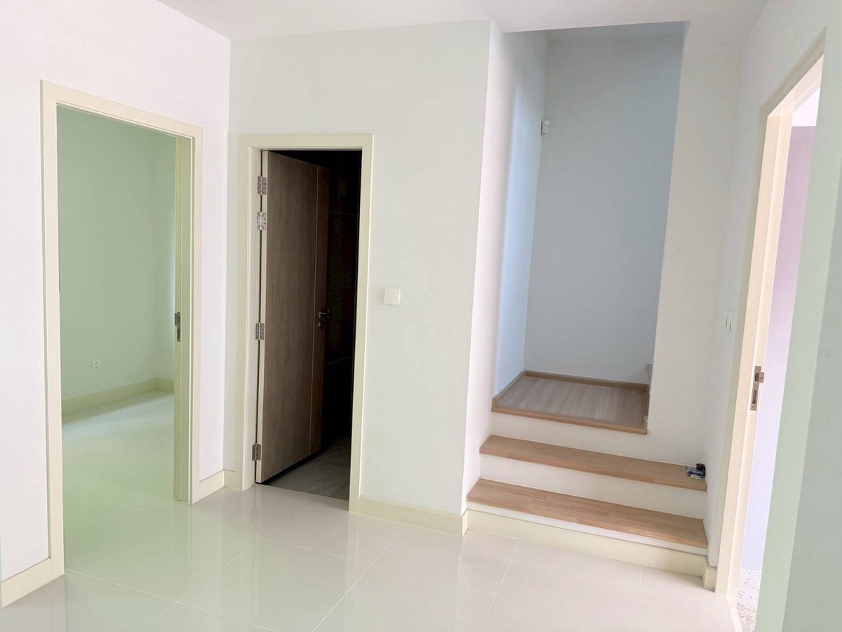 ขายทาวน์โฮมเลียบทางด่วนรามอินทรา : 🏛️🏛️ขายบ้าน Nirvana Define Ekkamai-Ramintra ขนาด 203 Sq.m 3 bed 4 bath พิเศษเพียง 9.9 ล้านเท่านั้น !! ติดต่อ 086-795-9997 (จิมมี่)