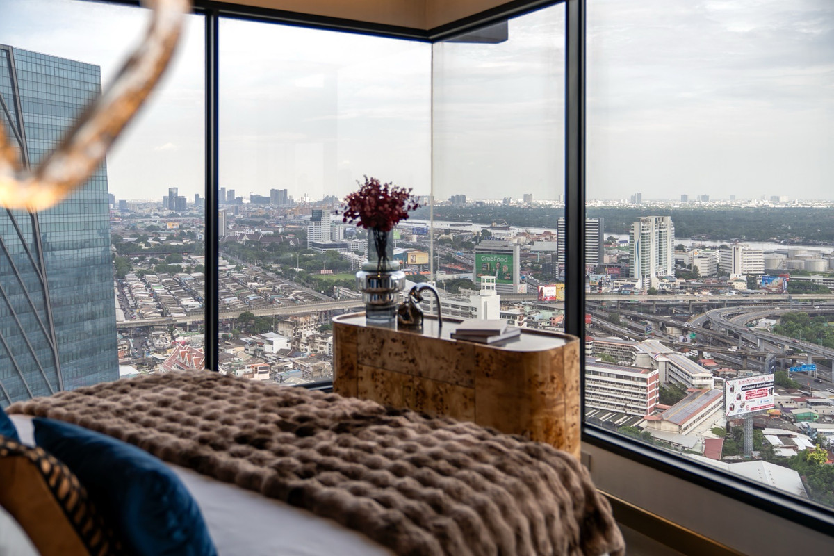 ขายคอนโดคลองเตย กล้วยน้ำไท : 🏛️🏛️Penthouse ห้องใหญ่สุดในโครงการ  ตกแต่งพร้อมอยู่ 3 bed 4 bath ขนาด 256.37 Sq.m วิวสวย พิเศษเพียง 71.78 MB  นัดชมโครงการ 086-795-9997 (จิมมี่)