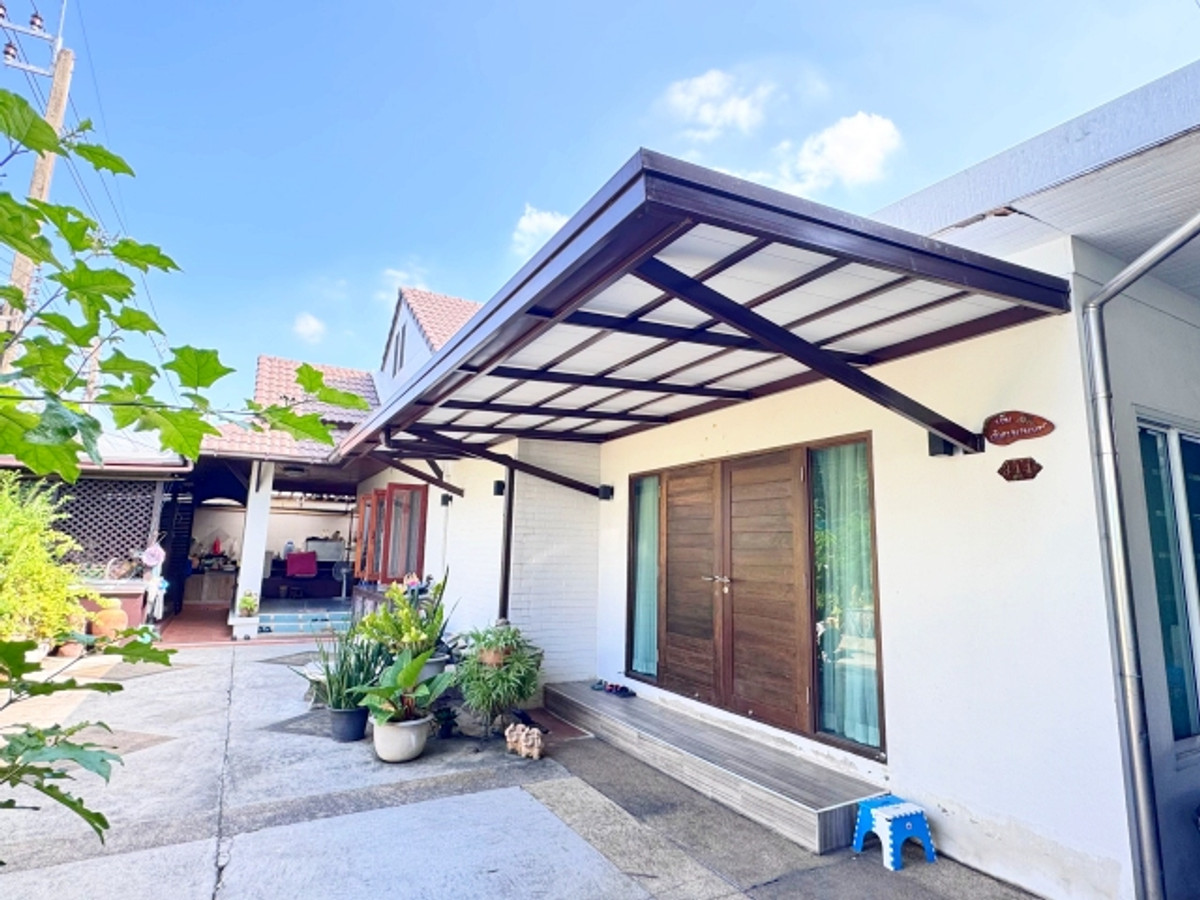 ขายบ้านเลียบทางด่วนรามอินทรา : ขายบ้านเดี่ยว ชั้นเดียว  พร้อม กิจการโรงพิมพ์ และ อาคารพักลูกจ้าง 3 ชั้น แถวเลียบด่วน เอกมัย รามอินทรา ลาดพร้าว 71 ประดิษฐ์มนูธรรม 10 บนเนื้อที่ 300 ตร.วา 