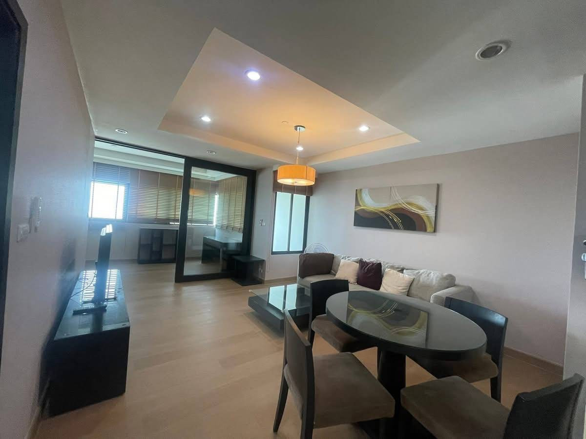 ให้เช่าคอนโดสาทร นราธิวาส : For Rent Available Now 1 bed at Sathorn Garden near Silom , Sathorn and Lumpini 