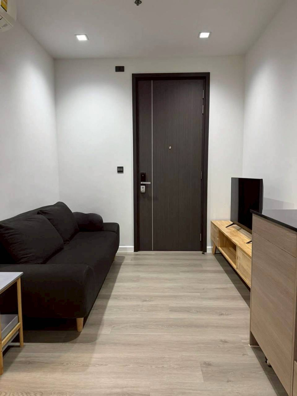 ให้เช่าคอนโดพระราม 9 เพชรบุรีตัดใหม่ RCA : ✅ LAS132 ✅ Line : @p2nproperty