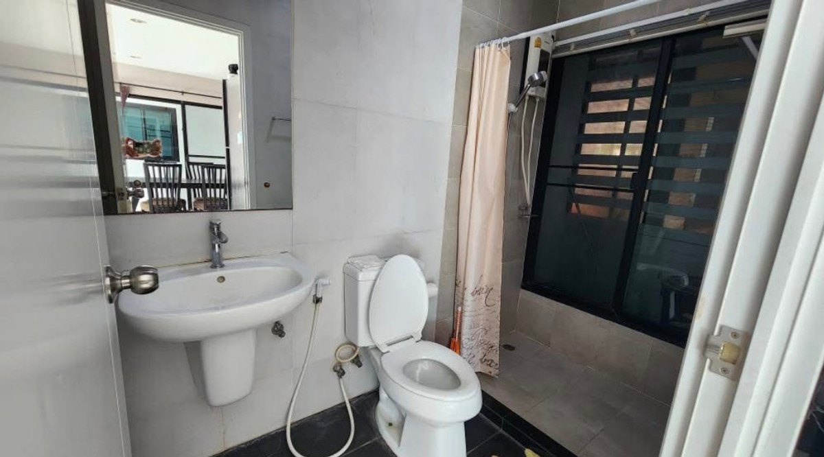 ขายบ้านลาดกระบัง สุวรรณภูมิ : HOT DEAL 🔥 วี ทู อ่อนนุช - พระราม 9 / 3 ห้องนอน (ขาย), We 2 Onnut - Rama 9 / 3 Bedrooms (FOR SALE) POON126