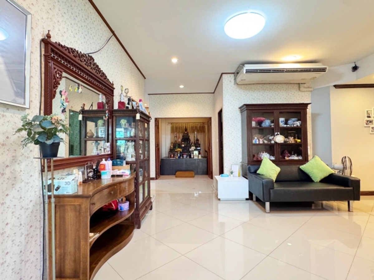 ขายบ้านเลียบทางด่วนรามอินทรา : ขายบ้านเดี่ยว ชั้นเดียว  พร้อม กิจการโรงพิมพ์ และ อาคารพักลูกจ้าง 3 ชั้น แถวเลียบด่วน เอกมัย รามอินทรา ลาดพร้าว 71 ประดิษฐ์มนูธรรม 10 บนเนื้อที่ 300 ตร.วา 