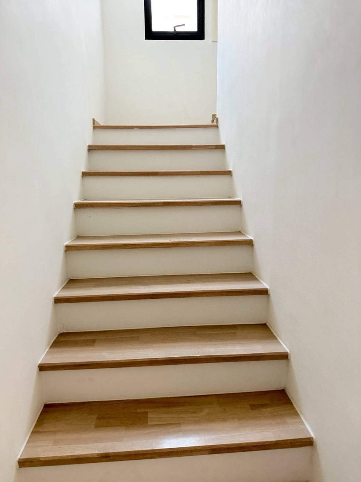 ขายทาวน์โฮมเลียบทางด่วนรามอินทรา : 🏛️🏛️ขายบ้าน Nirvana Define Ekkamai-Ramintra ขนาด 203 Sq.m 3 bed 4 bath พิเศษเพียง 9.9 ล้านเท่านั้น !! ติดต่อ 086-795-9997 (จิมมี่)