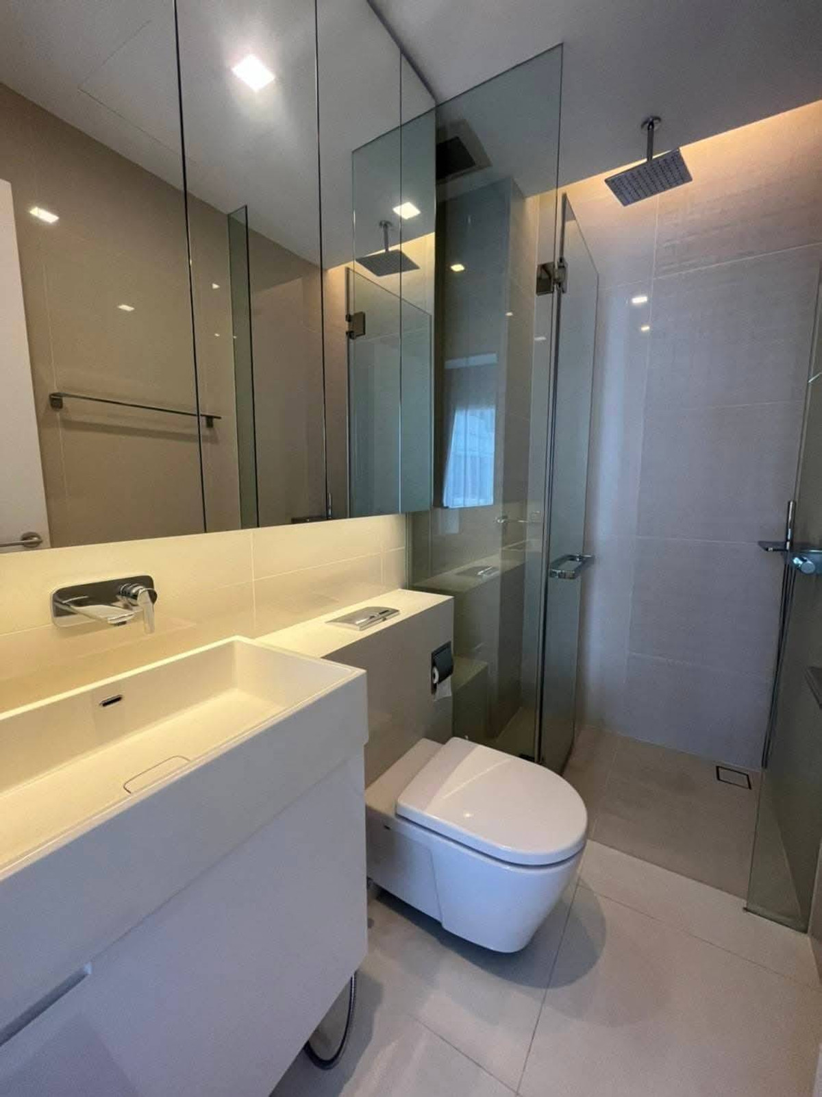 ให้เช่าคอนโดลาดพร้าว เซ็นทรัลลาดพร้าว : !! ห้องสวย ให้เช่าคอนโด The Saint Residences ใกล้ MRT พหลโยธิน