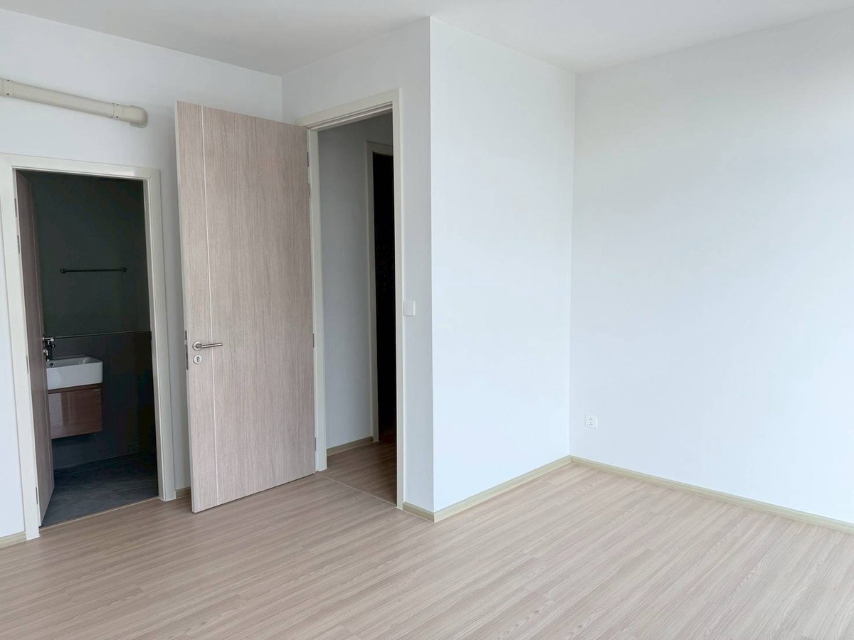 ขายทาวน์โฮมเลียบทางด่วนรามอินทรา : 🏛️🏛️ขายบ้าน Nirvana Define Ekkamai-Ramintra ขนาด 203 Sq.m 3 bed 4 bath พิเศษเพียง 9.9 ล้านเท่านั้น !! ติดต่อ 086-795-9997 (จิมมี่)