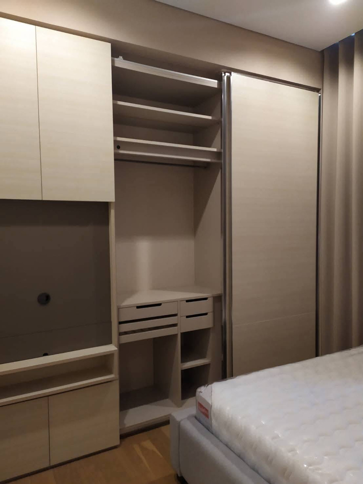 ให้เช่าคอนโดลาดพร้าว เซ็นทรัลลาดพร้าว : !! ห้องสวย ให้เช่าคอนโด The Saint Residences ใกล้ MRT พหลโยธิน