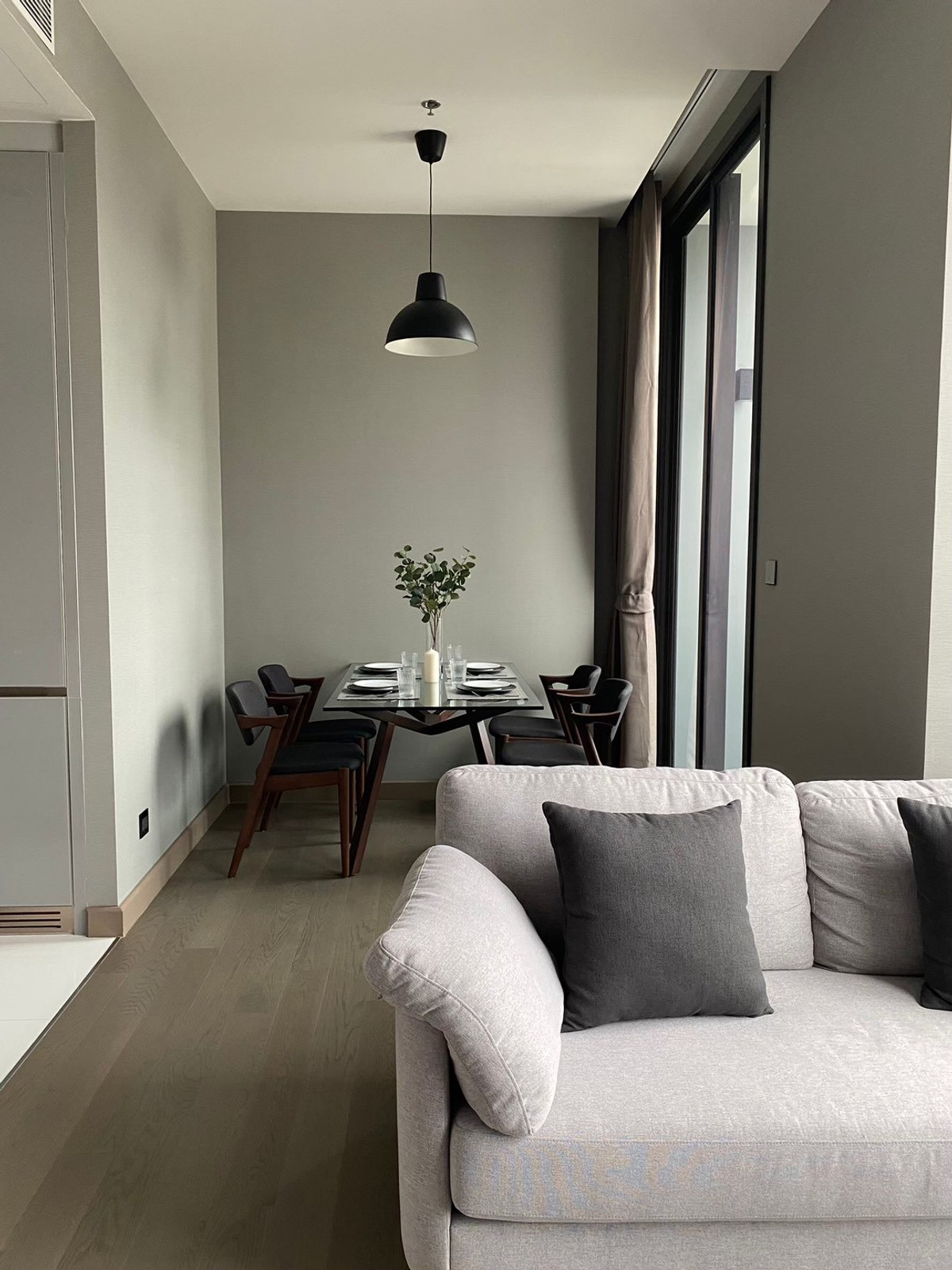 For RentCondoRama9, Petchburi, RCA : FOR RENT - 1 BEDROOM 48 SQ.M- READY TO MOVE IN - CALL NOW 094-641-5974