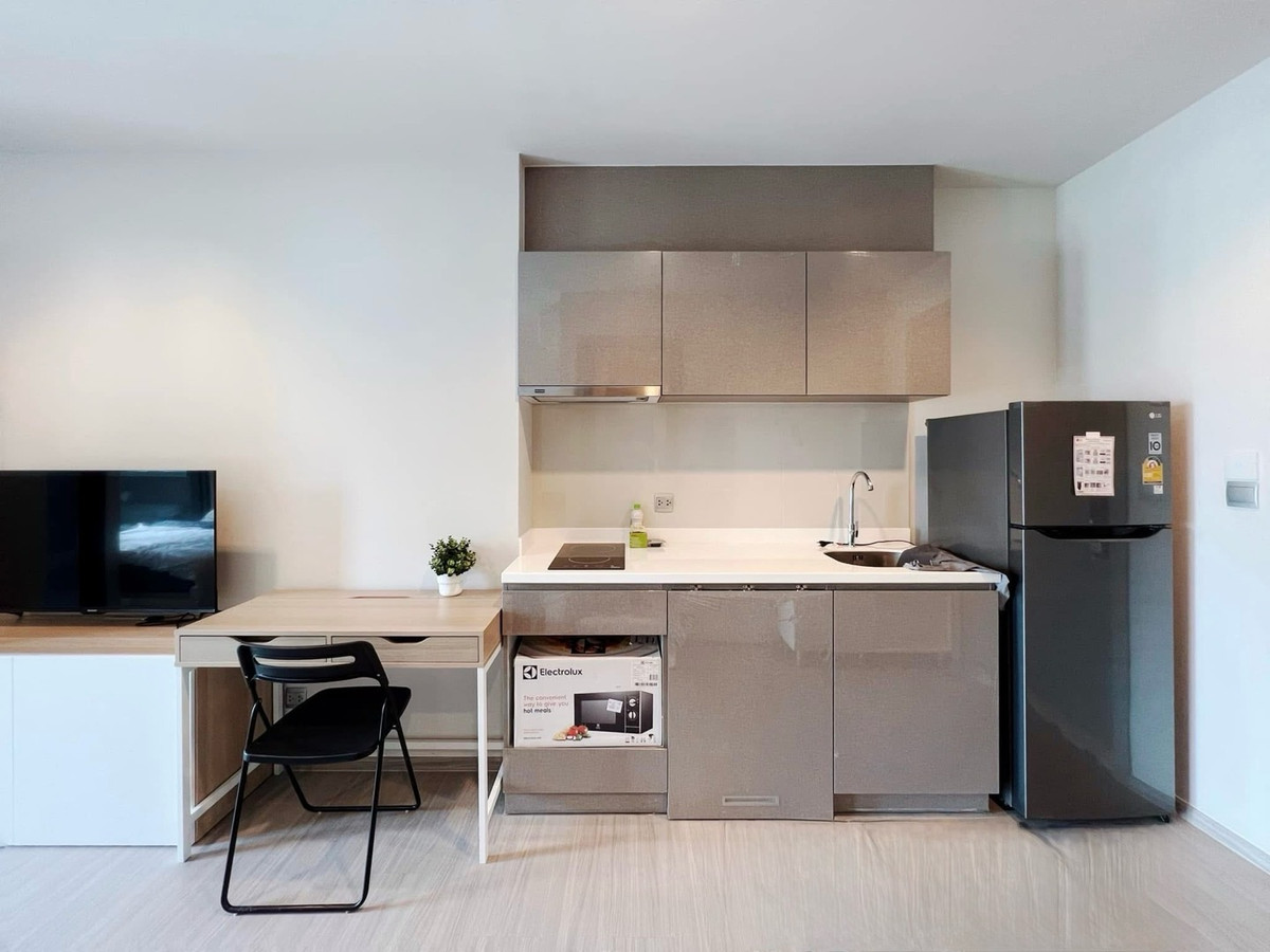 ให้เช่าคอนโดพระราม 9 เพชรบุรีตัดใหม่ RCA : 🔥 [ ให้เช่า ] [ Life Asoke - Rama 9 ] - ห้องสตูดิโอมือ 1 ทั้งห้อง เฟอร์ครบ ชั้นสูง ห่าง มศว เพียง 1 สถานี พร้อมอยู่ เพียง 16,000!!! 👍 (English Below) LC0084