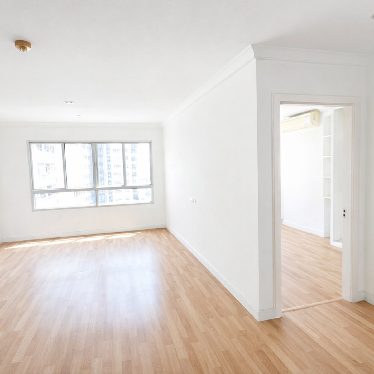 For SaleCondoRama9, Petchburi, RCA : Condo for sale Lumpini Place Rama 9, 19th floor, size 70.21 sq m., complete amenities within the project.