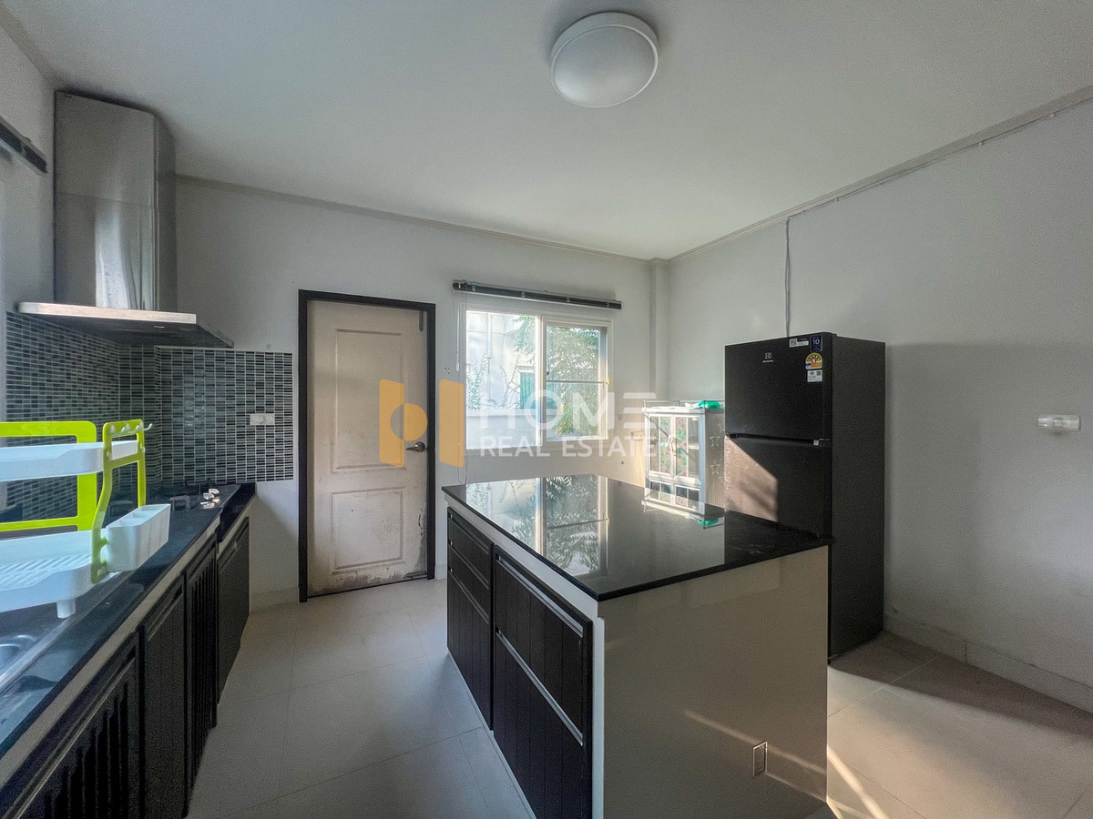 For RentHouseLadkrabang, Suwannaphum Airport : Supalai Gardenville Krungthep Kreetha New Road - Motorway / 4 Bedrooms (FOR RENT), Supalai Garden Ville Krung Thep Kritha - Motorway / 4 Bedrooms (FOR RENT) BZD121