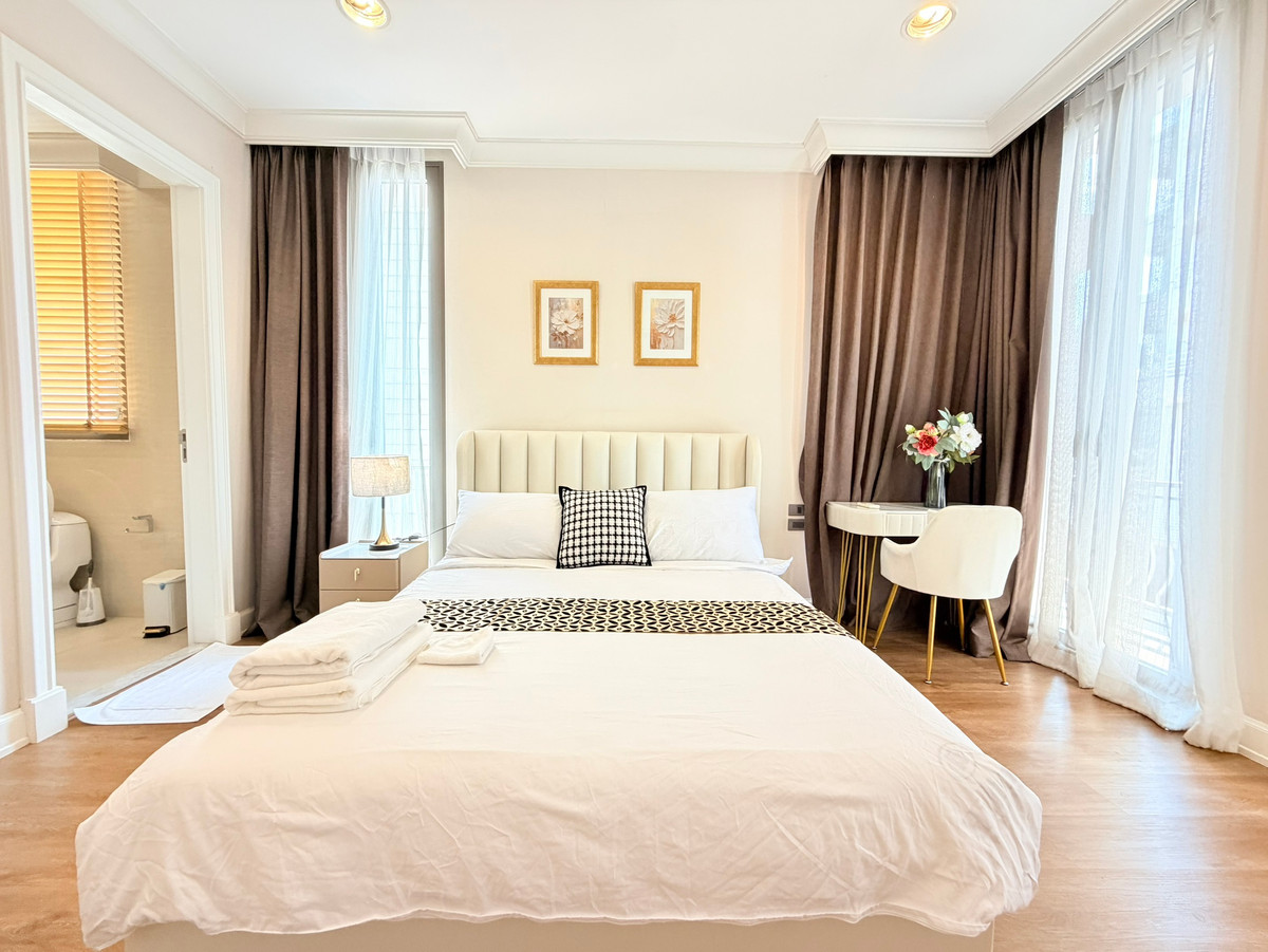 For RentHouseSukhumvit, Asoke, Thonglor : ✨ RARE ITEM Luxury house, prime location | Super Luxury level functions