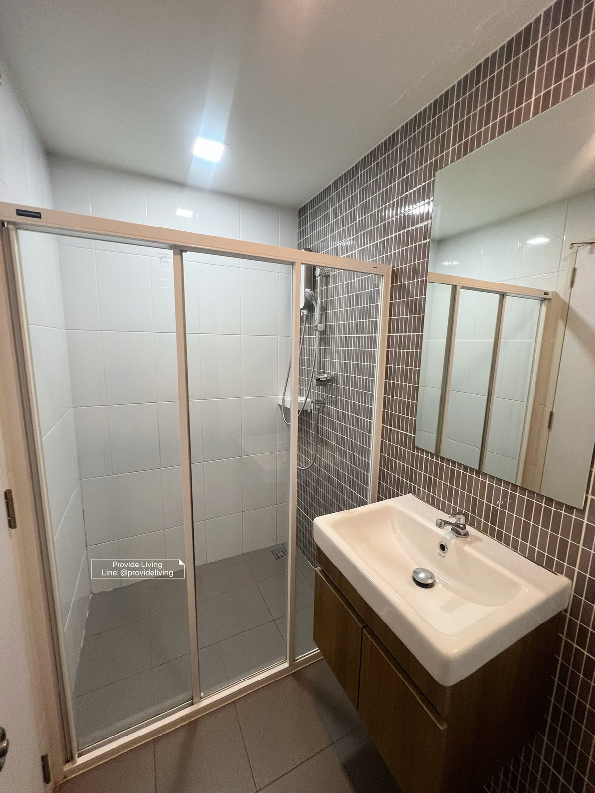 ให้เช่าคอนโดปทุมธานี รังสิต ธรรมศาสตร์ : ⭐️ให้เช่า Kave Condo ⭐️ ใกล้ ม.กรุงเทพที่สุด ข้ามสะพานลอยถึงเลย👍 ห้องสวย สภาพดี 📞โทรหาพี่แคทเลย 091-7503016