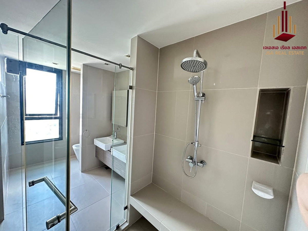 For RentCondoRatchadapisek, Huaikwang, Suttisan : ✨ For Rent: Quinn Ratchada 17 Condo ✨ 💰 Only 37,000 THB/month