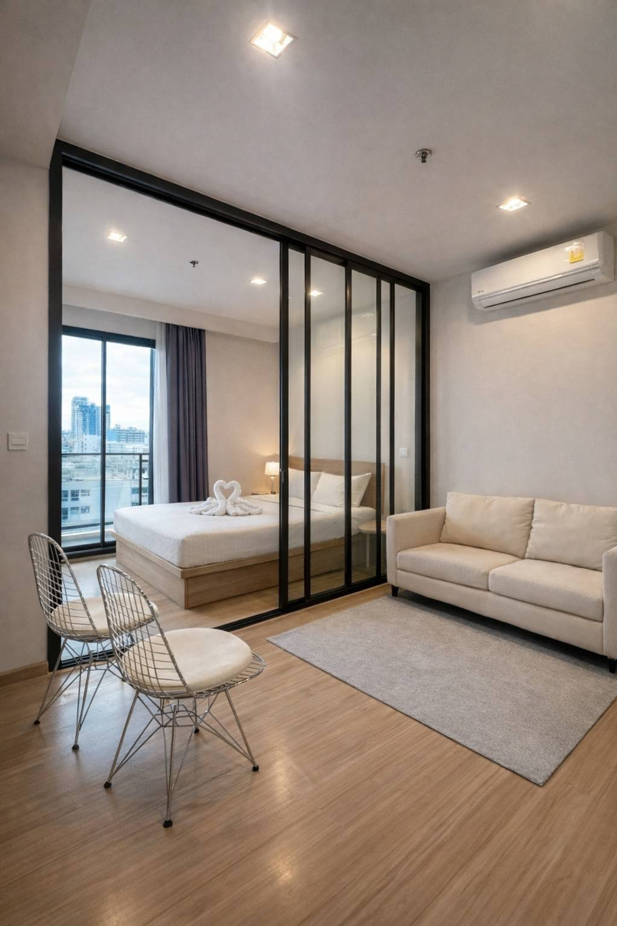 ให้เช่าคอนโดสะพานควาย จตุจักร :  ⚡️ FOR RENT   :  M  Jatujak   Condo ⚡️ 🔥  Pets  Allowed   🔥