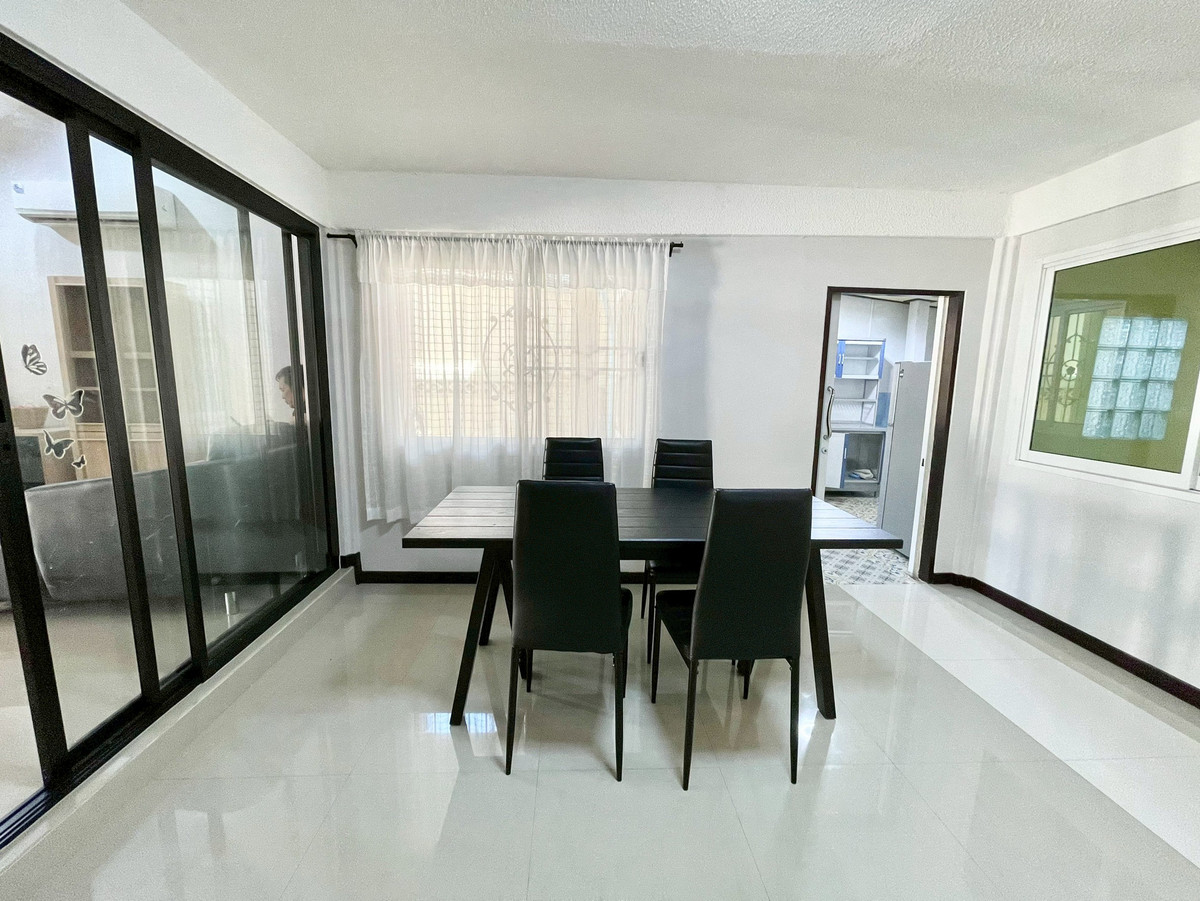 For SaleHouseSriracha Laem Chabang Ban Bueng : Baan NueaLikhit / 3 Bedrooms (FOR SALE) YEAN085