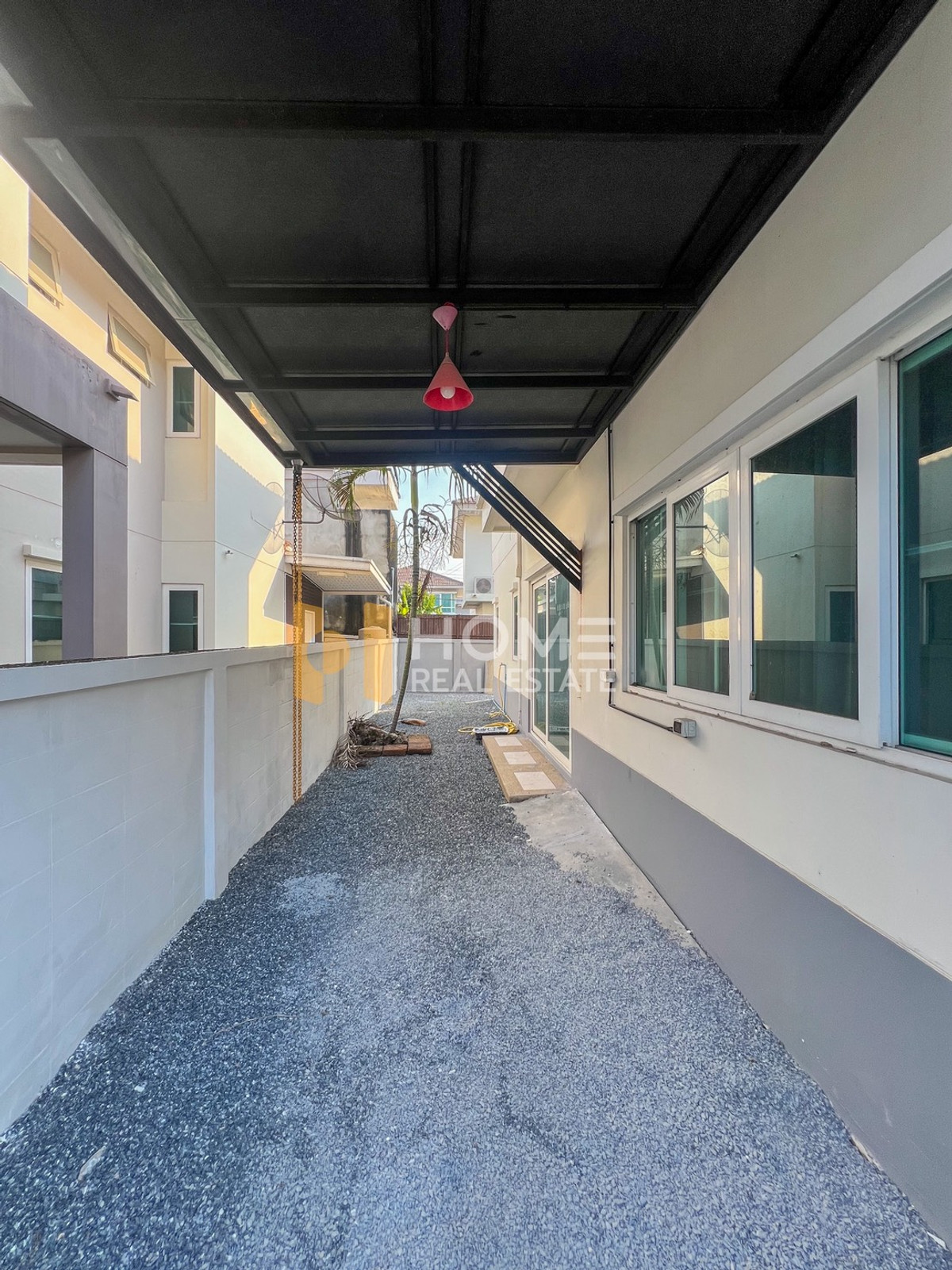 For RentHouseLadkrabang, Suwannaphum Airport : Supalai Gardenville Krungthep Kreetha New Road - Motorway / 4 Bedrooms (FOR RENT), Supalai Garden Ville Krung Thep Kritha - Motorway / 4 Bedrooms (FOR RENT) BZD121