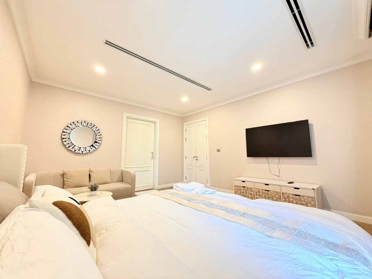 For RentHouseSukhumvit, Asoke, Thonglor : ✨ RARE ITEM Luxury house, prime location | Super Luxury level functions