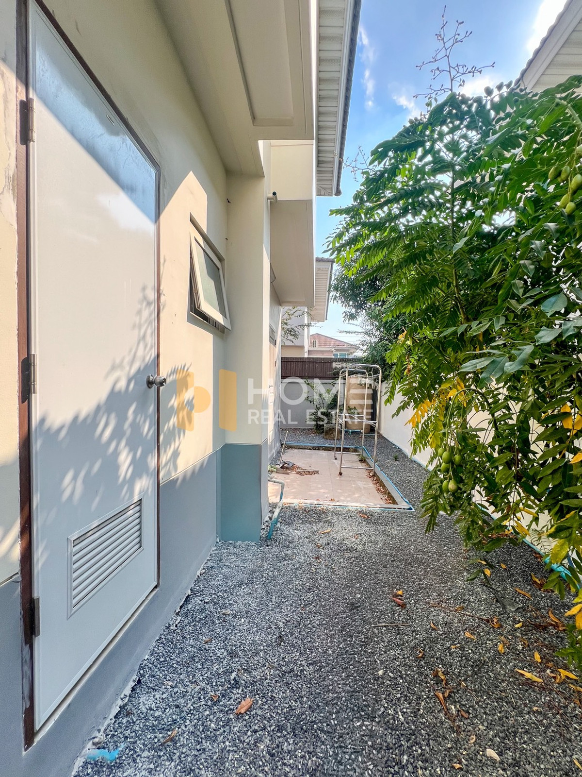 For RentHouseLadkrabang, Suwannaphum Airport : Supalai Gardenville Krungthep Kreetha New Road - Motorway / 4 Bedrooms (FOR RENT), Supalai Garden Ville Krung Thep Kritha - Motorway / 4 Bedrooms (FOR RENT) BZD121