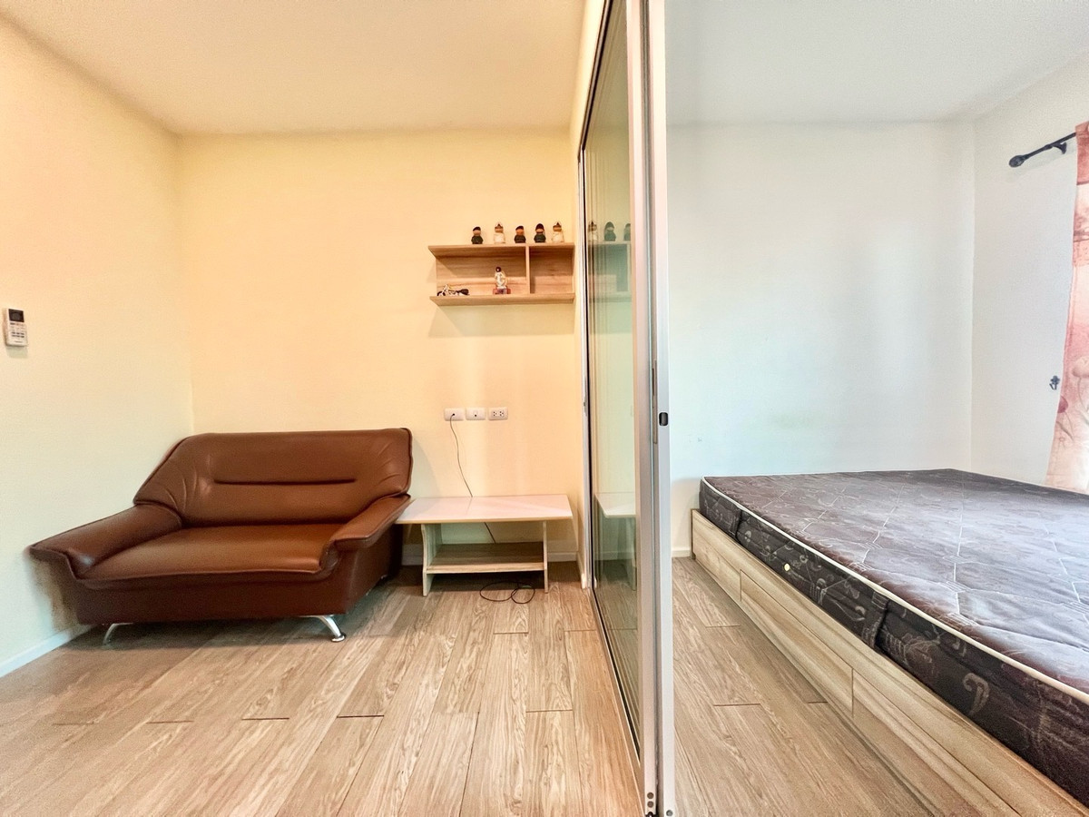 For RentCondoVipawadee, Don Mueang, Lak Si : For rent cheap 6500.- happy condo donmueang the terminal 📲Contact call/Line 099-289-1569