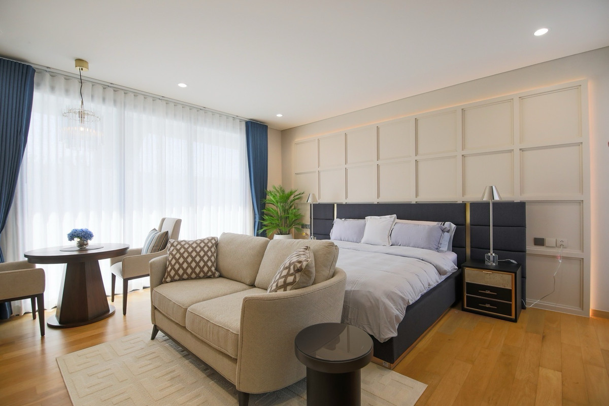 For RentHousePattanakan, Srinakarin : Super Luxury Pool Villa for Rent at The Urban Reserve Rama 9 Krungthepkreetha Fully Furnished