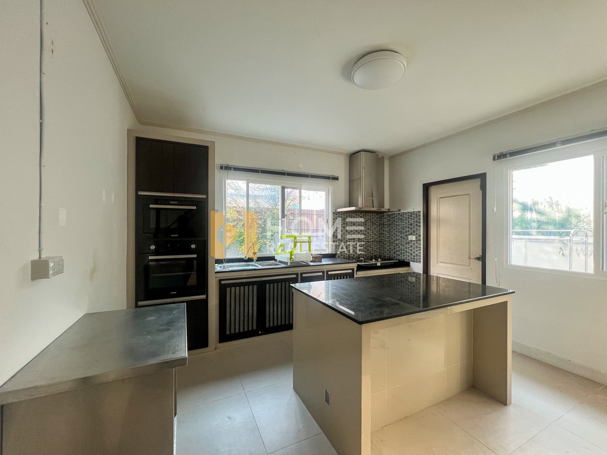 For RentHouseLadkrabang, Suwannaphum Airport : Supalai Gardenville Krungthep Kreetha New Road - Motorway / 4 Bedrooms (FOR RENT), Supalai Garden Ville Krung Thep Kritha - Motorway / 4 Bedrooms (FOR RENT) BZD121