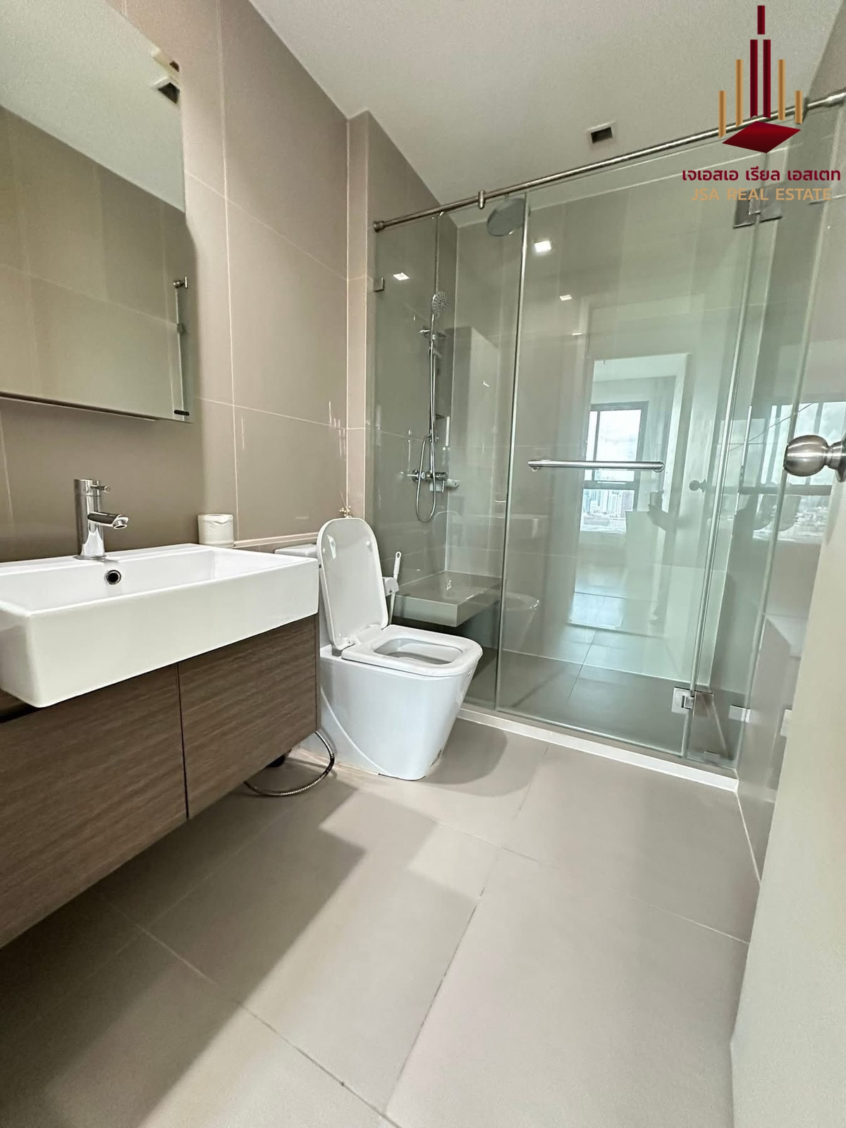 For RentCondoRatchadapisek, Huaikwang, Suttisan : ✨ For Rent: Quinn Ratchada 17 Condo ✨ 💰 Only 37,000 THB/month