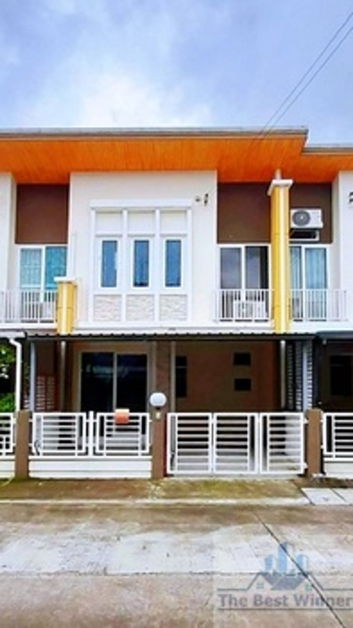 For RentTownhomeLadkrabang, Suwannaphum Airport : 🚩⭐🍀2-story townhome for rent, Golden Town Village 2, On Nut-Lat Krabang, beautiful house, extended to increase usable space✅