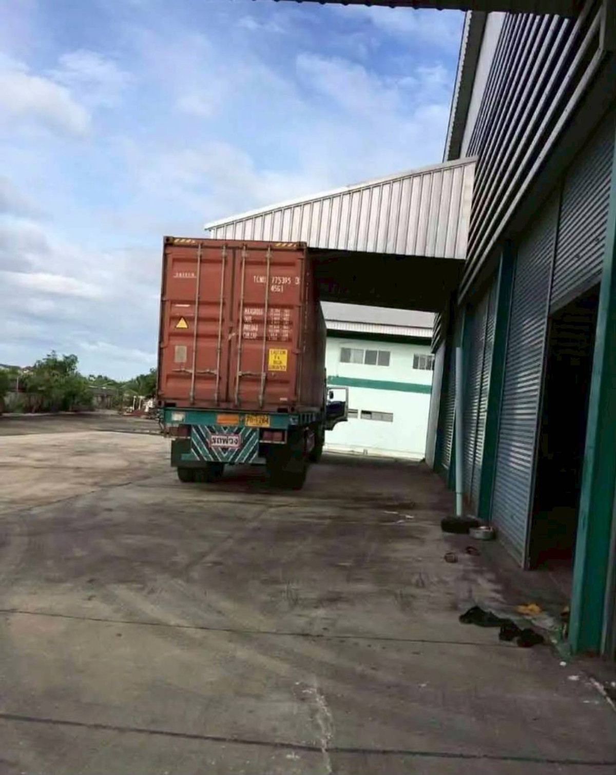 For RentWarehousePhutthamonthon, Salaya : Warehouse / factory for rent, Phutthamonthon Sai 5, size 1,800 square meters, Krathum Lom Subdistrict, Sam Phran District, Nakhon Pathom Province