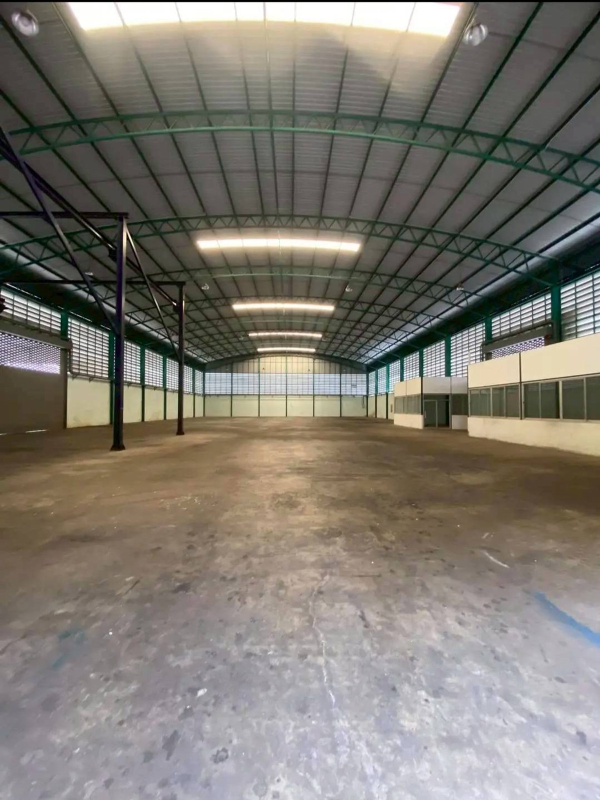 For RentWarehousePhutthamonthon, Salaya : Warehouse / factory for rent, Phutthamonthon Sai 5, size 1,800 square meters, Krathum Lom Subdistrict, Sam Phran District, Nakhon Pathom Province