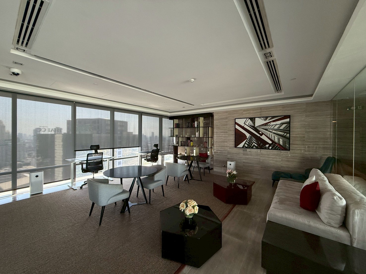 For RentCondoSathorn, Narathiwat : ✨🏙️ Ultra Luxury Condo for rent, The Bangkok Sathorn - next to BTS Surasak | Private Lift, high-end condo in Prime location 🚆 next to BTS Surasak + expressway, only 100 meters, convenient living in the heart of Sathorn, suitable for both residences and hi