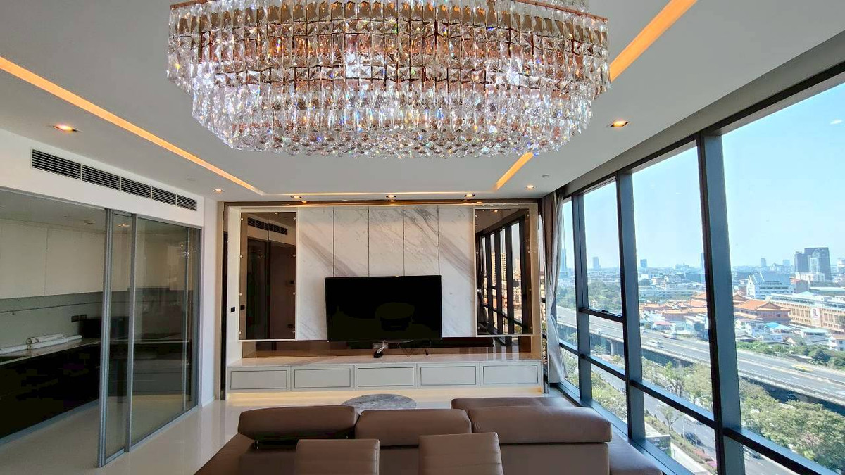 For RentCondoSathorn, Narathiwat : ✨🏙️ Ultra Luxury Condo for rent, The Bangkok Sathorn - next to BTS Surasak | Private Lift, high-end condo in Prime location 🚆 next to BTS Surasak + expressway, only 100 meters, convenient living in the heart of Sathorn, suitable for both residences and hi