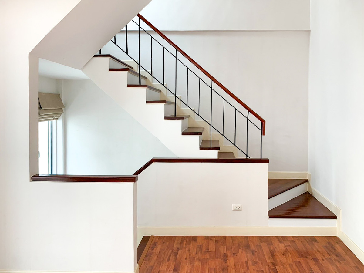 For SaleTownhomePinklao, Charansanitwong : Chuanchuen Charan 3 / 3 Bedrooms (For Sale), Chuanchuen Charan 3 / 3 Bedrooms (FOR SALE) BALL242