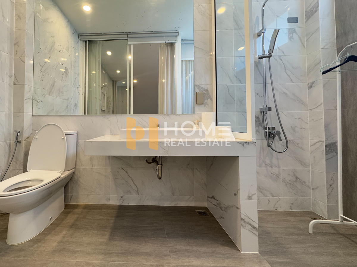 ขายบ้านลาดกระบัง สุวรรณภูมิ : โฮมออฟฟิศ / ทำเลกิจการ BTS อุดมสุข ❤️‍🔥💸 ทิพย์ธารา สุขุมวิท / 4 ห้องนอน (ขาย), Thiptara Sukhumvit / 4 Bedrooms (FOR SALE) FON267