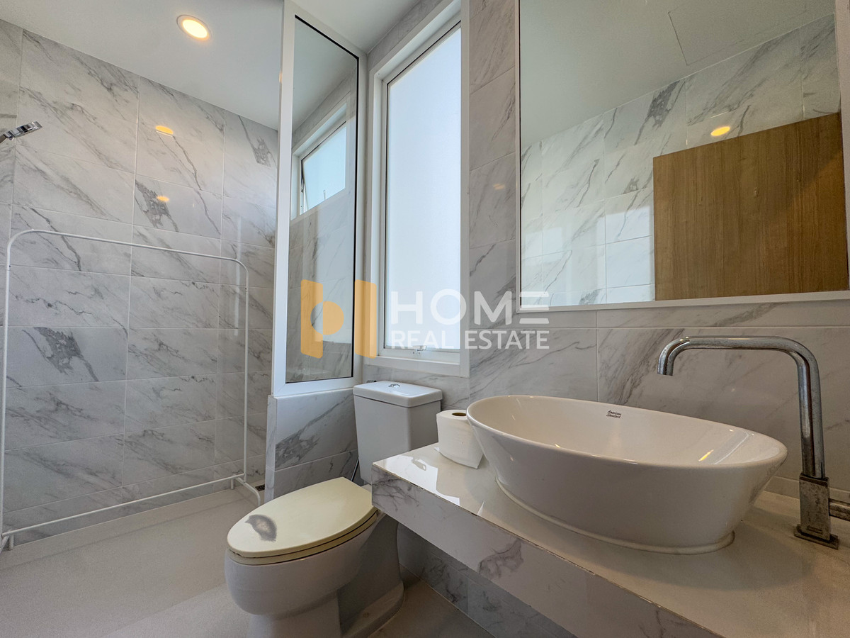 ขายบ้านลาดกระบัง สุวรรณภูมิ : โฮมออฟฟิศ / ทำเลกิจการ BTS อุดมสุข ❤️‍🔥💸 ทิพย์ธารา สุขุมวิท / 4 ห้องนอน (ขาย), Thiptara Sukhumvit / 4 Bedrooms (FOR SALE) FON267