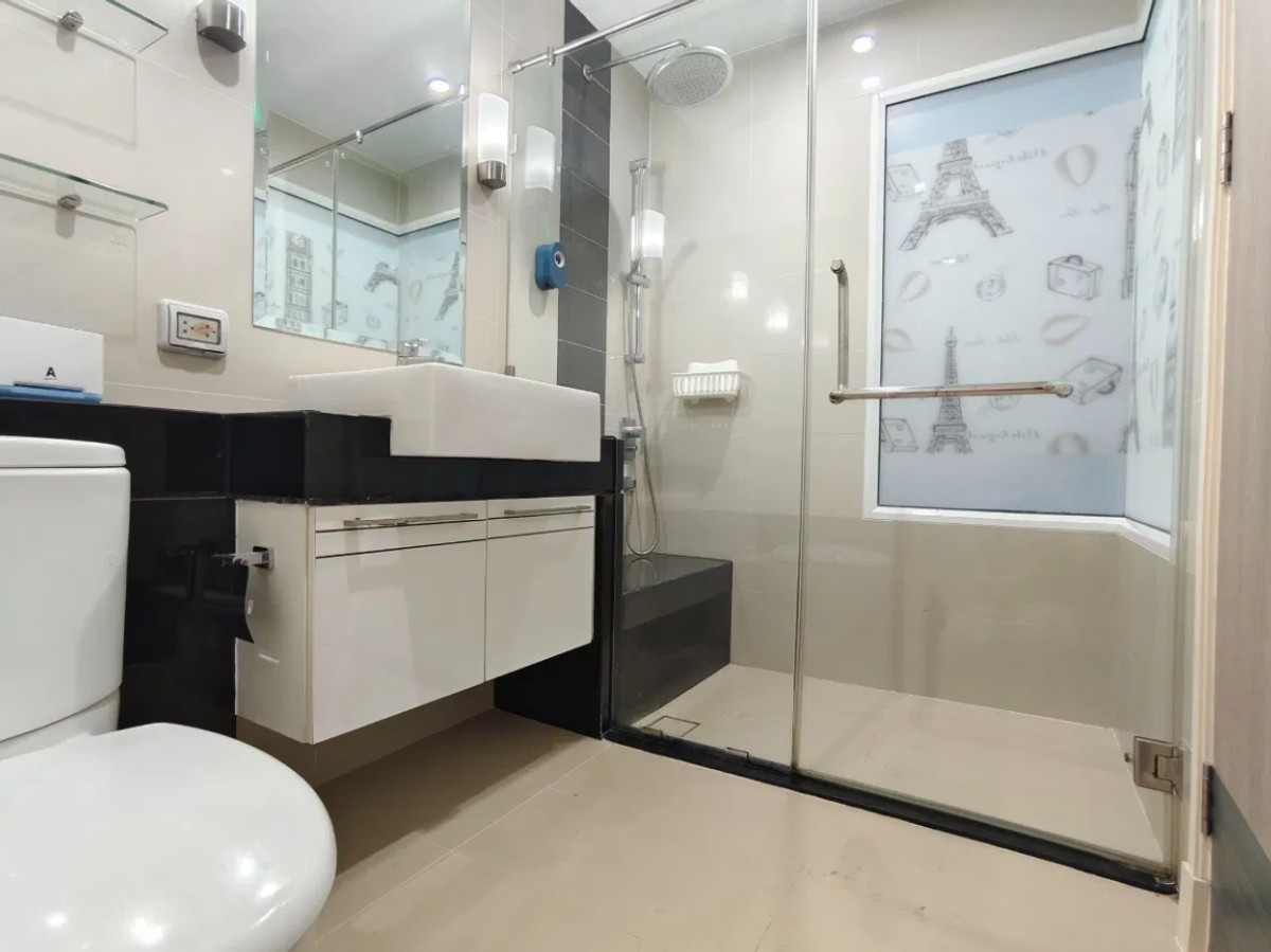 ให้เช่าคอนโดสุขุมวิท อโศก ทองหล่อ : Supalai Premier Place Asoke 60 sq.m. Please add LINE ID @806qphgn o8415o5483