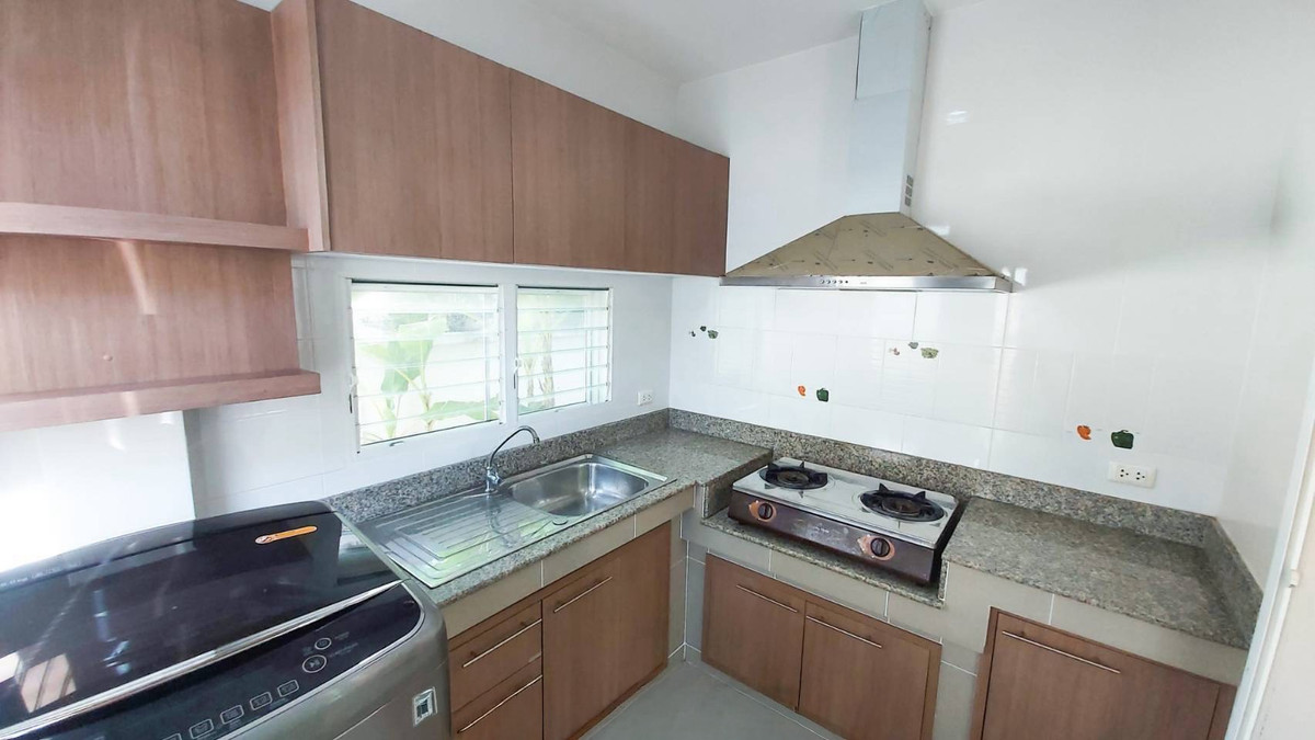 For SaleTownhomePattanakan, Srinakarin : Baan Mai Rama 9 - Srinakarin / 3 Bedrooms (FOR SALE) BZD119