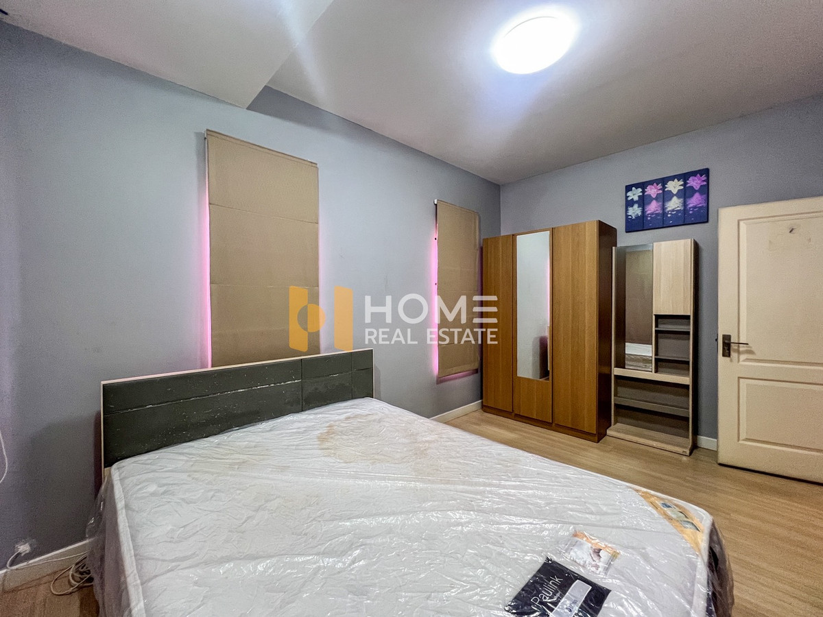For RentTownhomePattanakan, Srinakarin : Baan Mai Rama 9 - Srinakarin / 3 Bedrooms (FOR RENT) BZD120