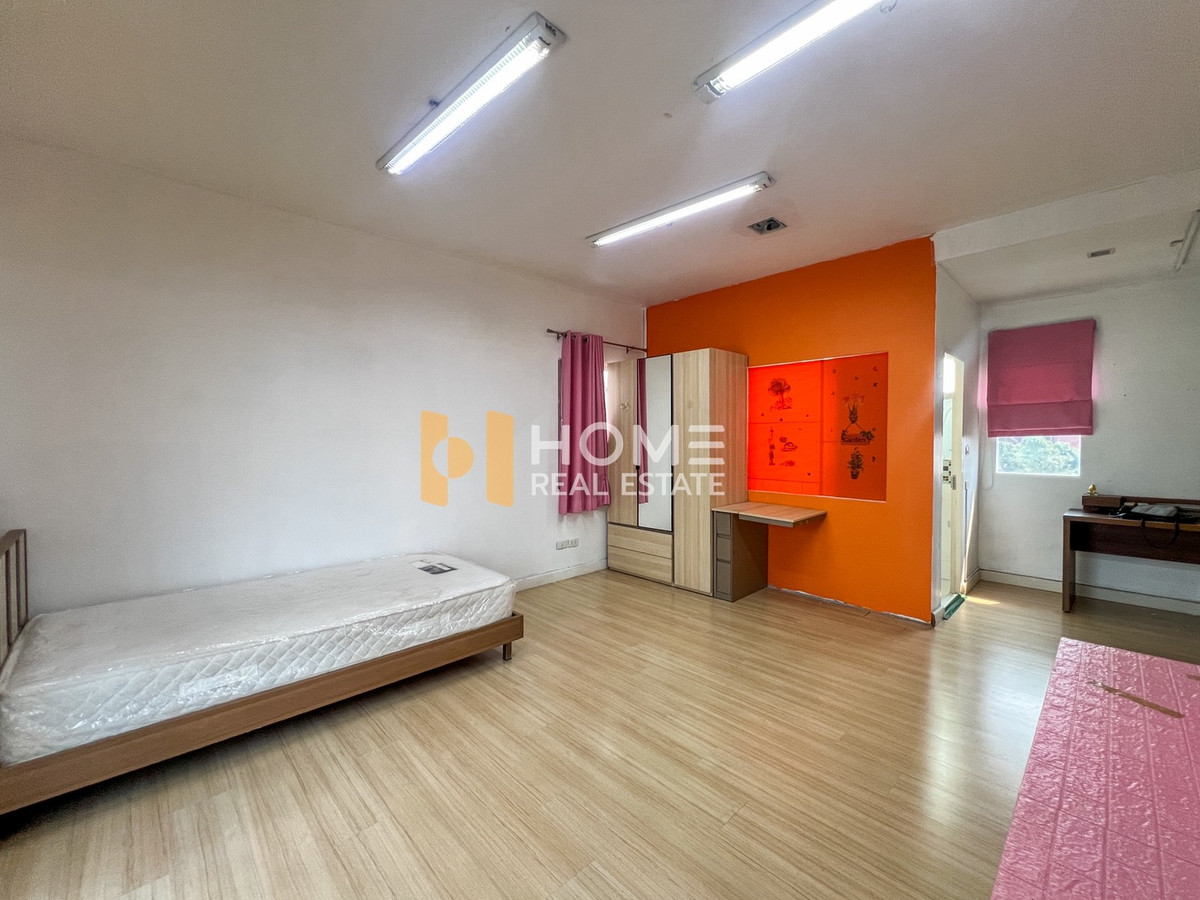 For SaleTownhomePattanakan, Srinakarin : New Baan Rama 9 - Srinakarin / 3 Bedrooms (FOR SALE) BZD120