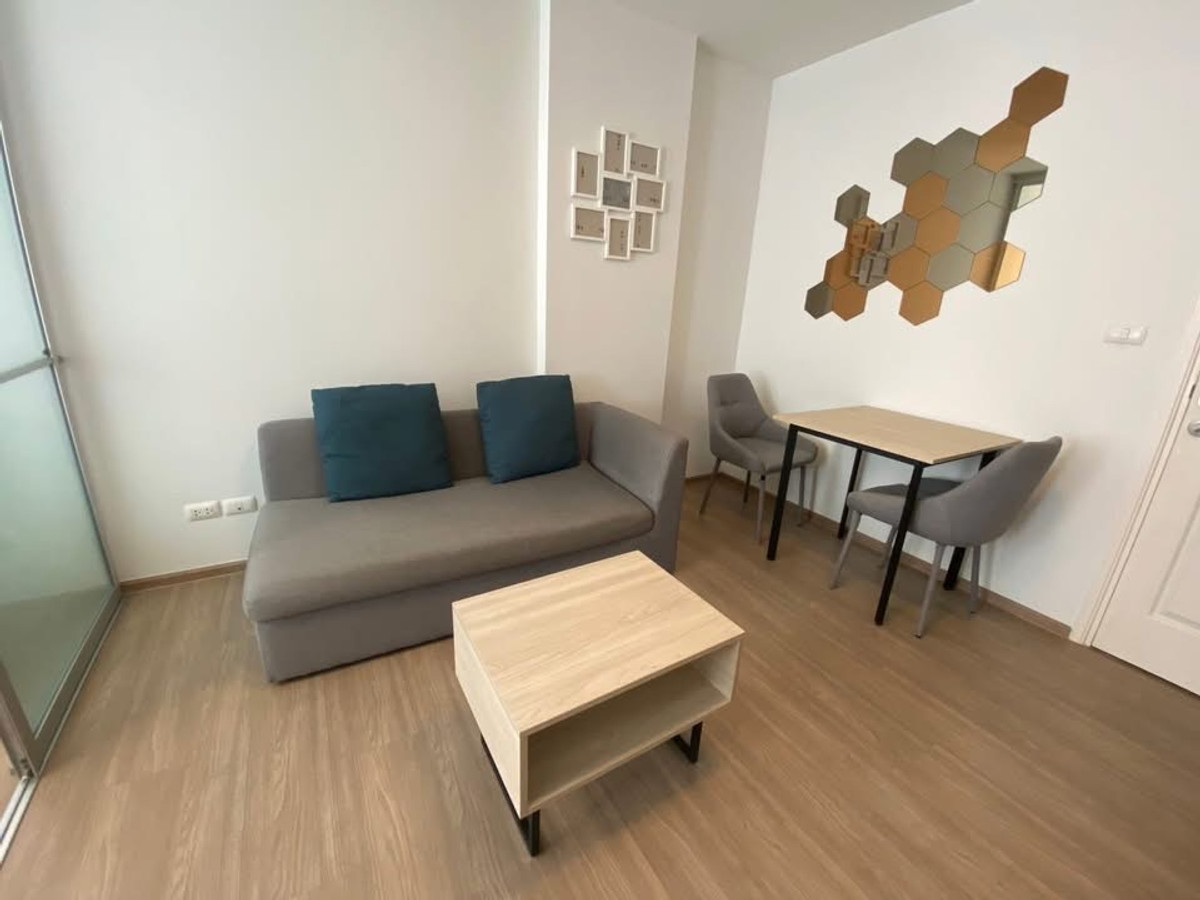 For RentCondoNawamin, Ramindra : Condo for rent - ready to move in, Condo Park Ramintra, complete with furniture and electrical appliances.